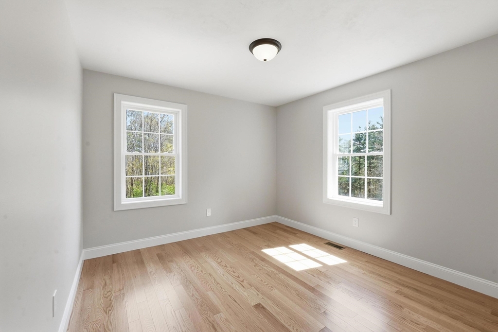 10 Foster Road West Brookfield, MA 01585 - Photo 19 of 38