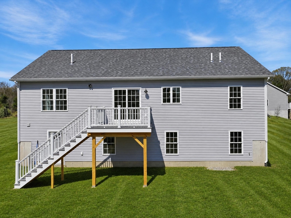 10 Foster Road West Brookfield, MA 01585 - Photo 2 of 38