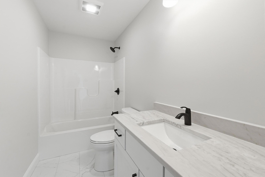 10 Foster Road West Brookfield, MA 01585 - Photo 23 of 38