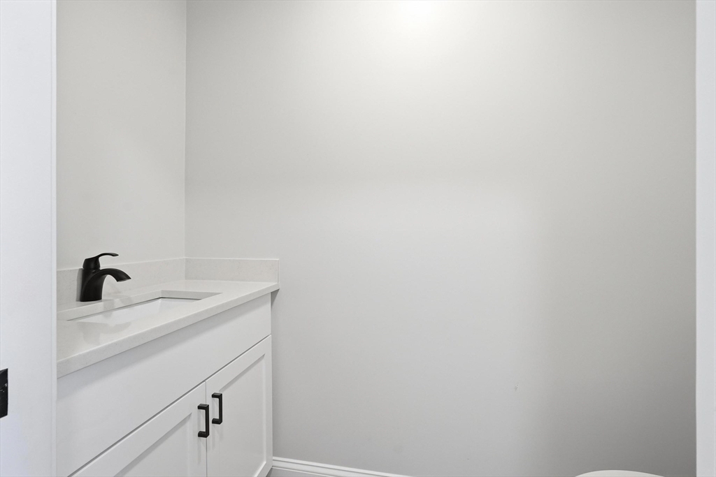 10 Foster Road West Brookfield, MA 01585 - Photo 24 of 38