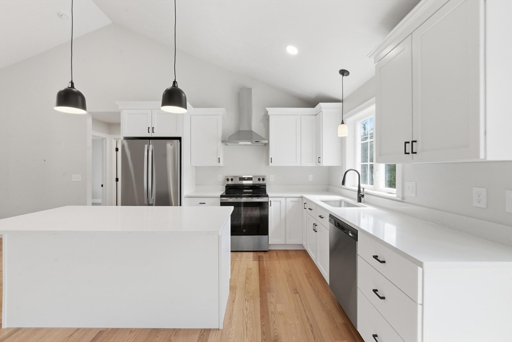 10 Foster Road West Brookfield, MA 01585 - Photo 3 of 38