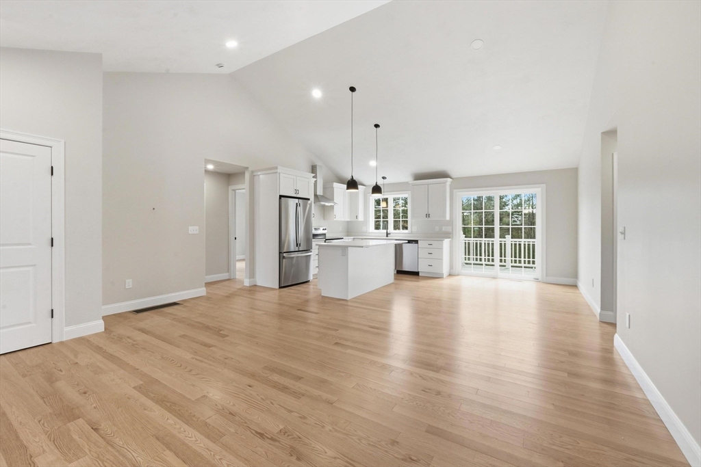 10 Foster Road West Brookfield, MA 01585 - Photo 8 of 38