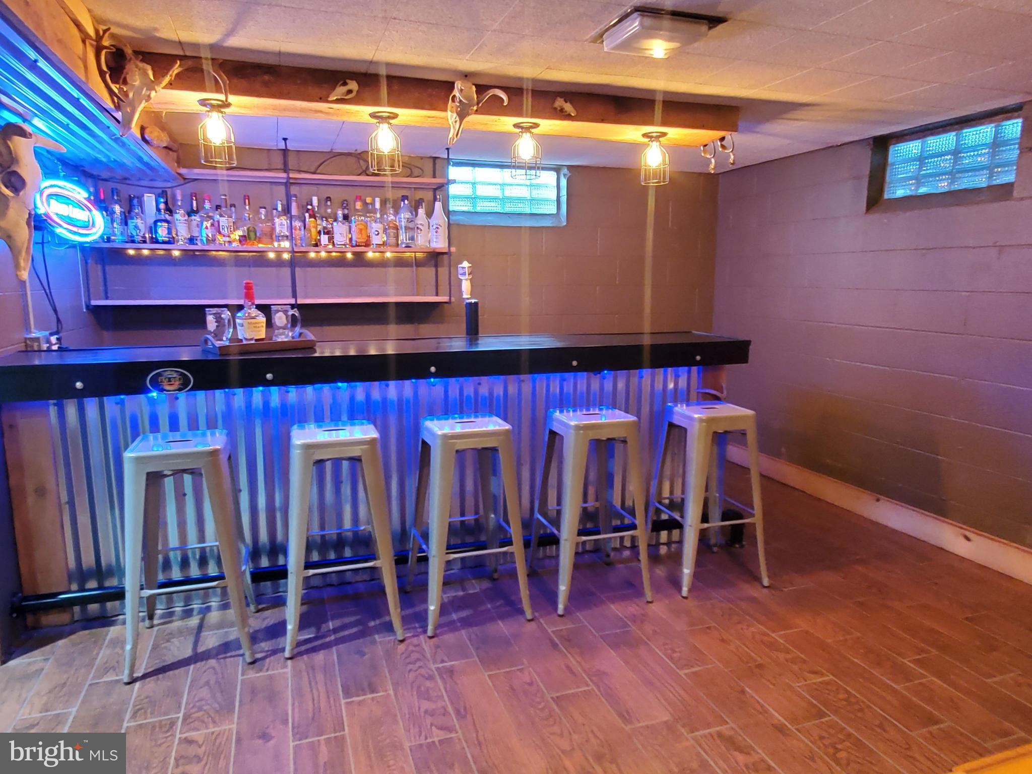 3048 Wertz Road Manchester, MD 21102 - Photo 17 of 31 Built in Bar