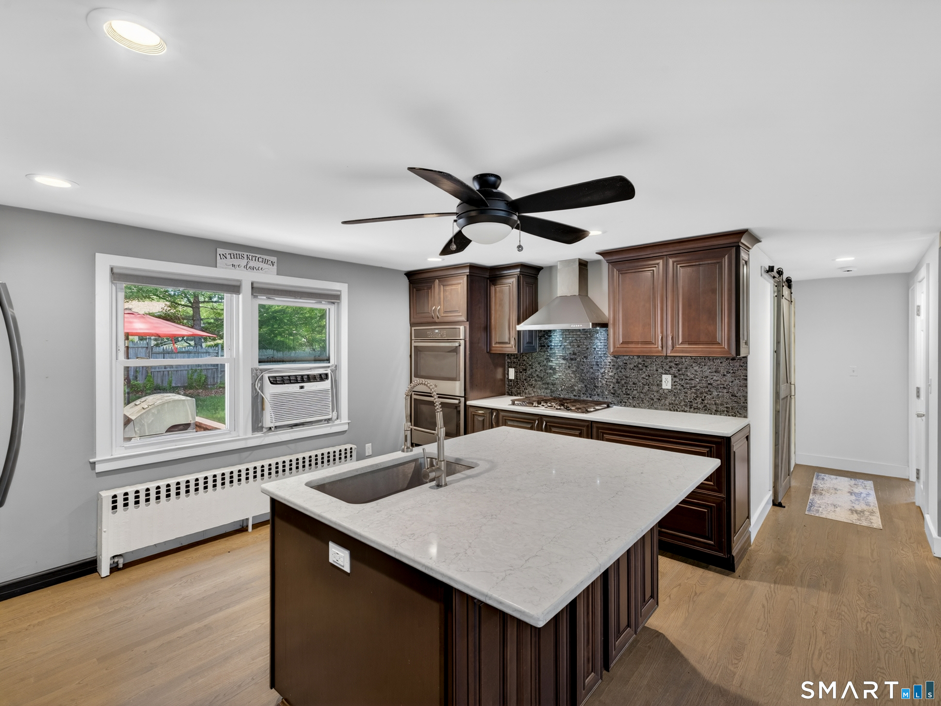 14 Oakwood Lane Clinton, CT 06413 - Photo 11 of 40