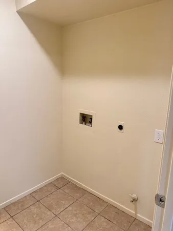 $1,445 | 11902 B Tanglebriar Trail, Austin, TX 78750