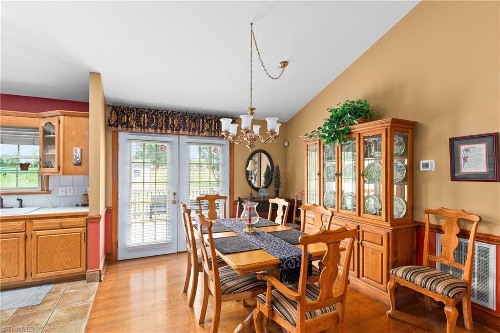 128 Meadowview Road Mocksville, NC 27028 - Photo 10 of 37