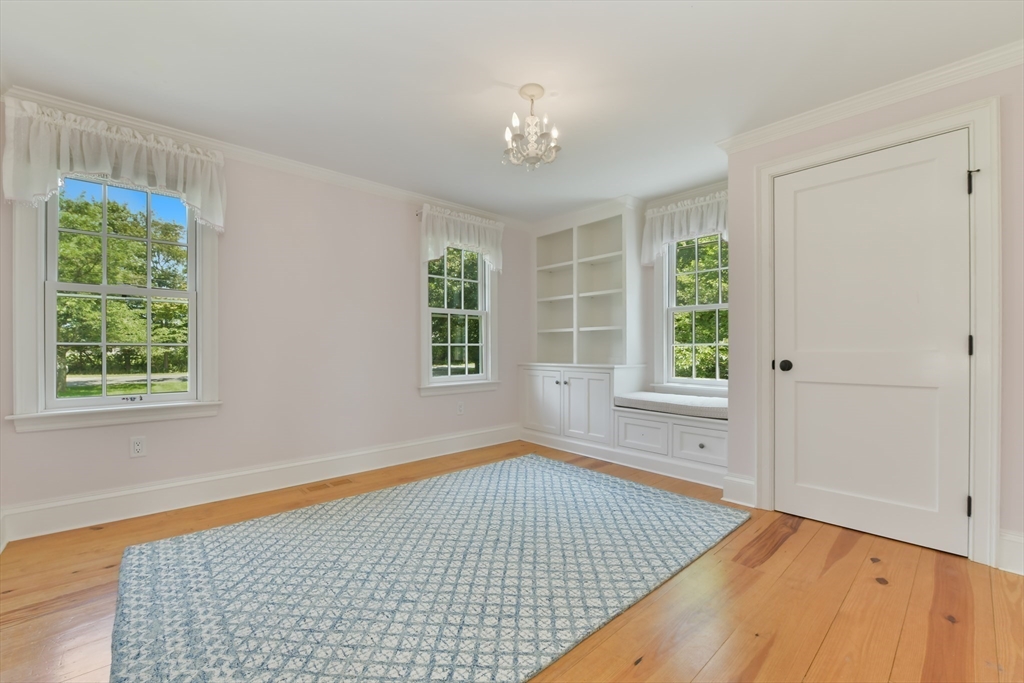 135 Free Street Hingham, MA 02043 - Photo 19 of 34