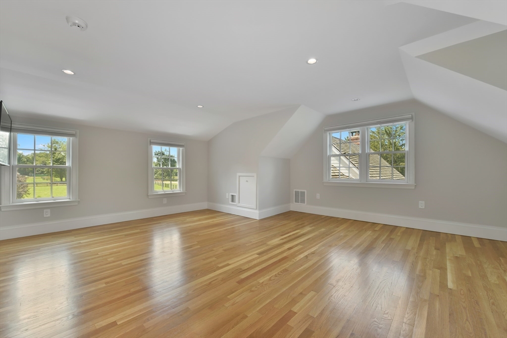 135 Free Street Hingham, MA 02043 - Photo 21 of 34