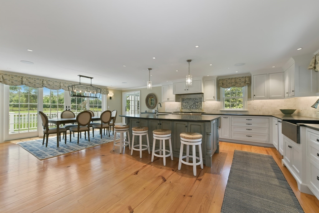 135 Free Street Hingham, MA 02043 - Photo 6 of 34