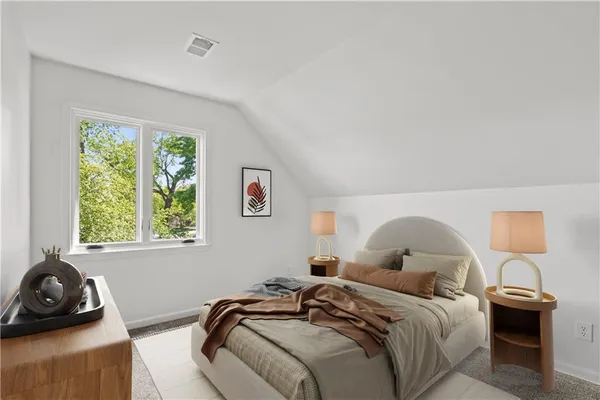 $769,000 | 224 Northwest Locust Street, Lee's Summit, MO 64064