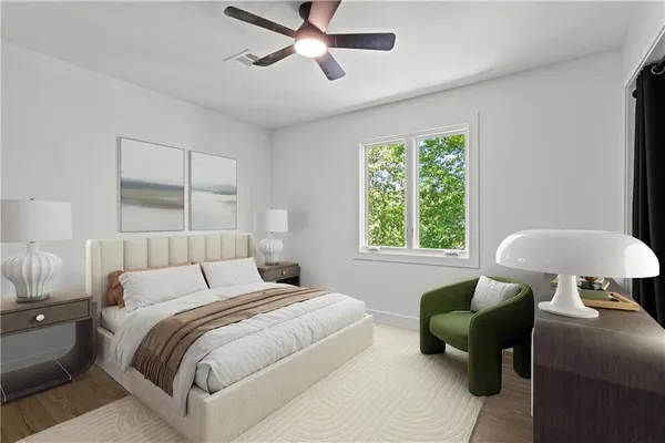 $769,000 | 224 Northwest Locust Street, Lee's Summit, MO 64064