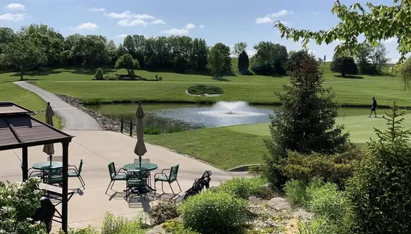 $769,000 | 224 Northwest Locust Street, Lee's Summit, MO 64064