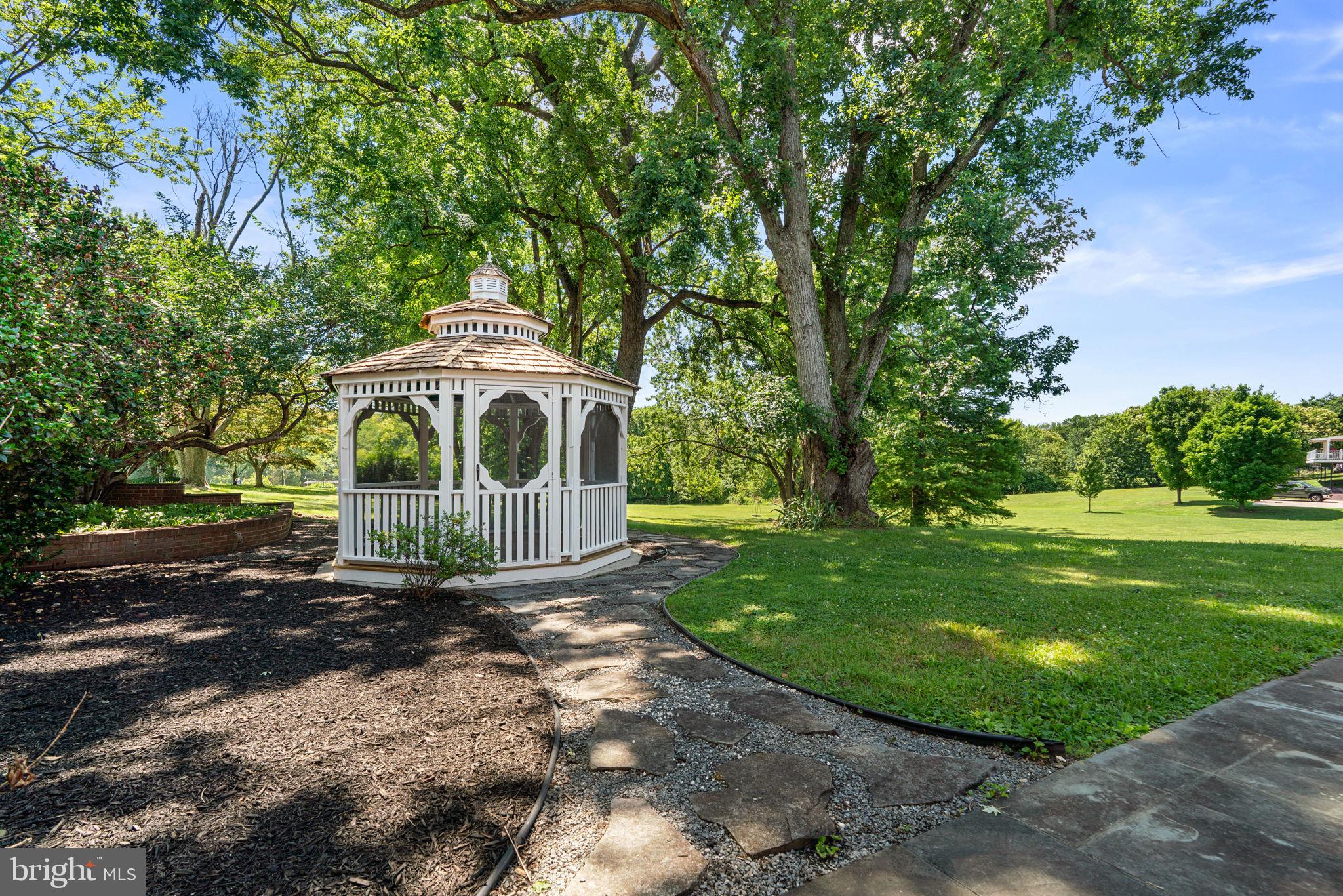 18015 Muncaster Road Rockville, MD 20855 - Photo 79 of 91