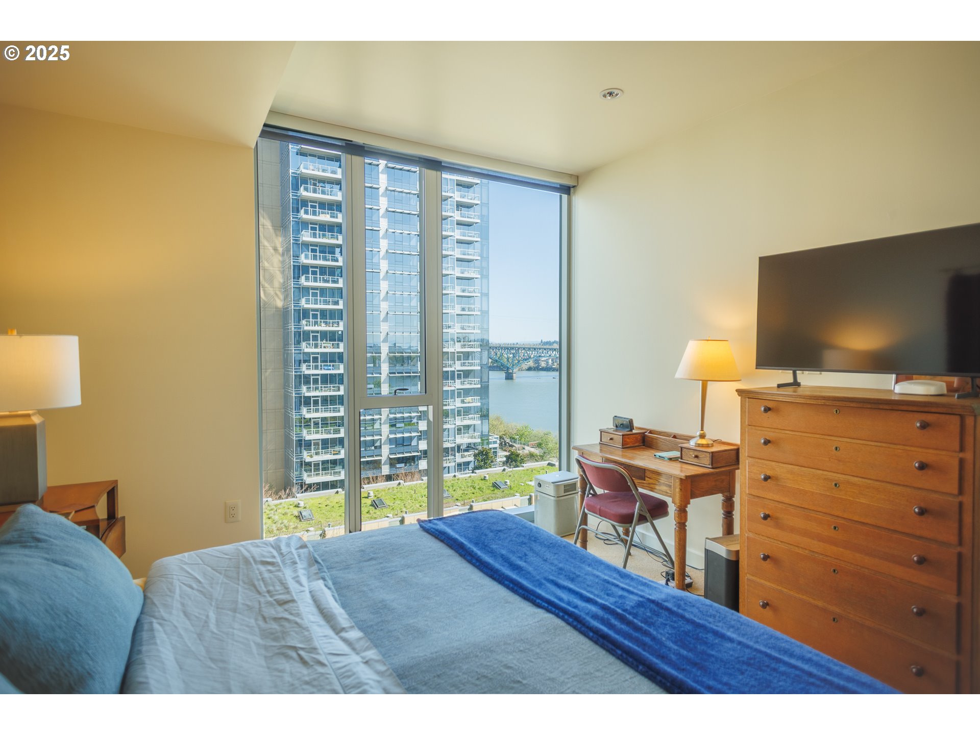 841 Southwest Gaines Street, Unit 802 Portland, OR 97239 - Photo 14 of 21