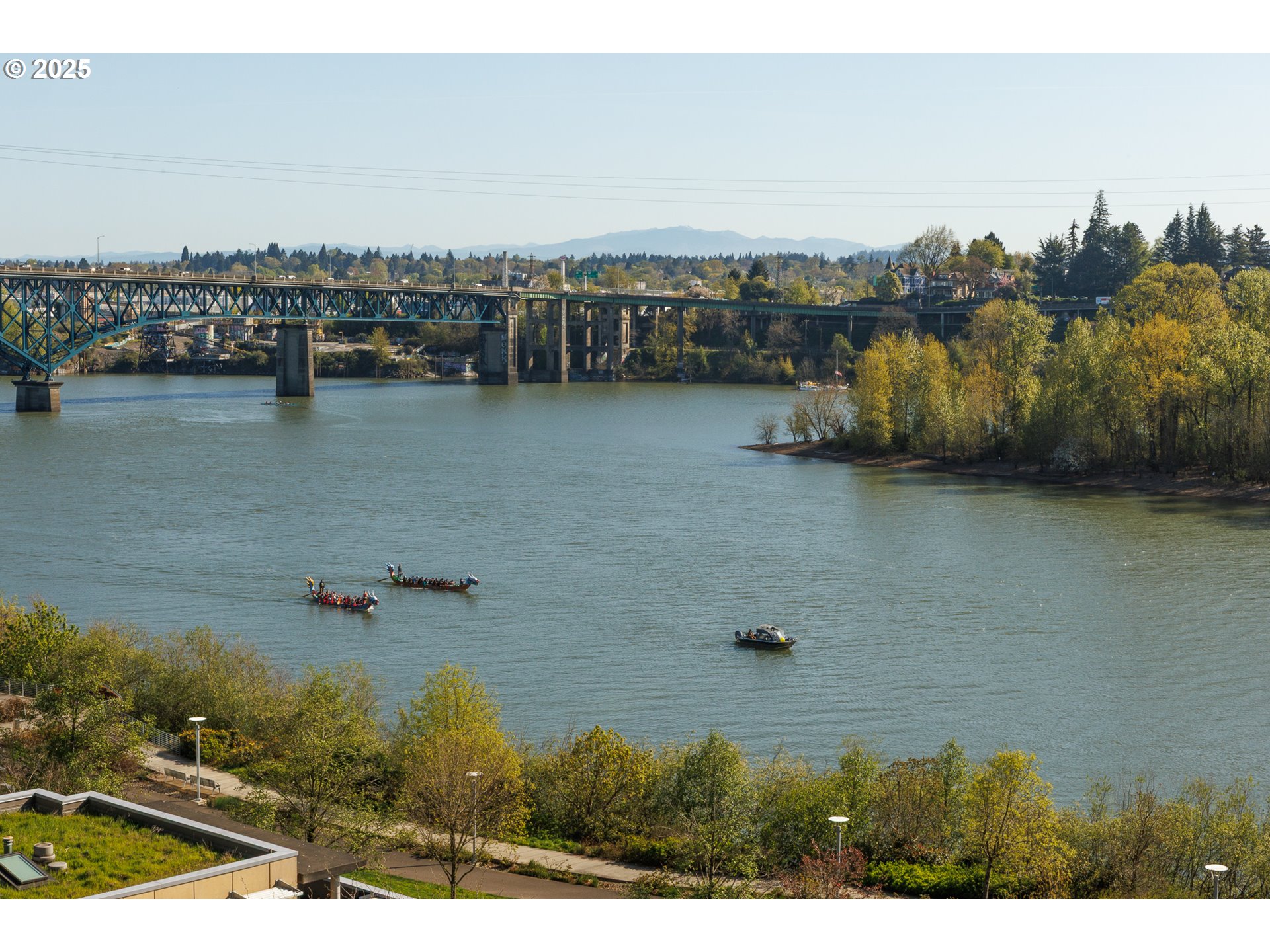 841 Southwest Gaines Street, Unit 802 Portland, OR 97239 - Photo 7 of 21
