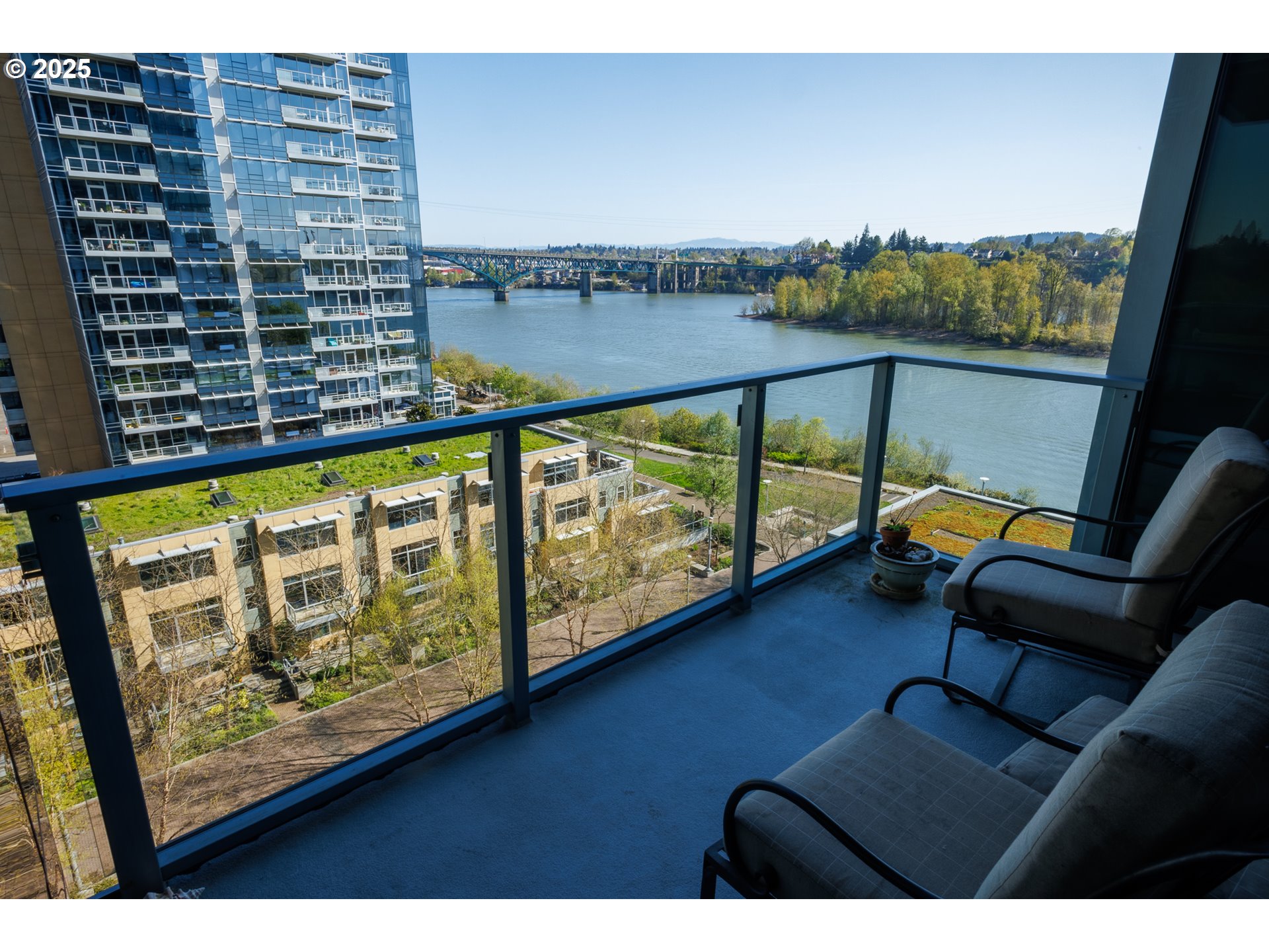 841 Southwest Gaines Street, Unit 802 Portland, OR 97239 - Photo 8 of 21