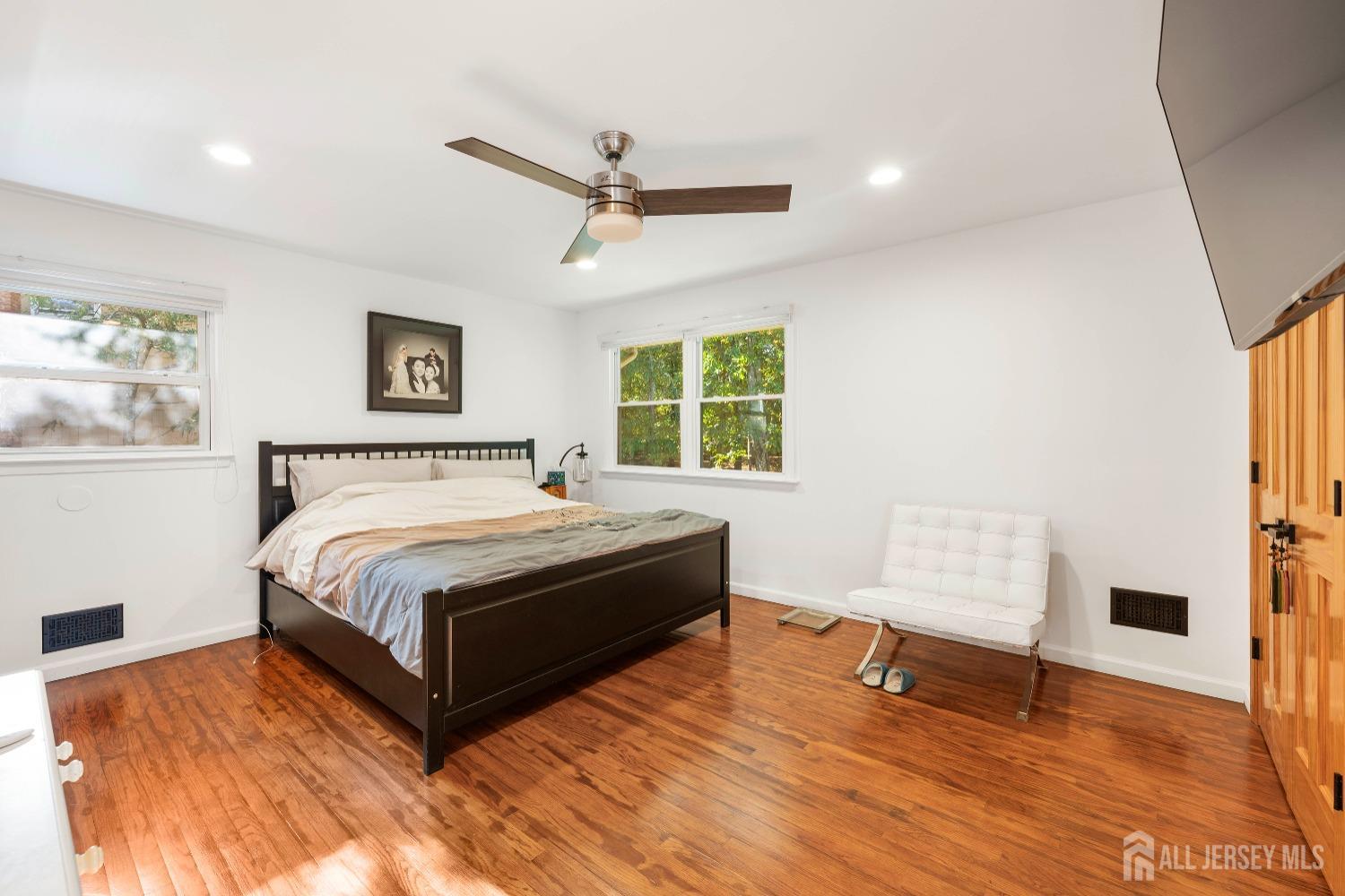 12 Woodmere Road North Brunswick, NJ 08902 - Photo 20 of 38 Gallery Image 20
