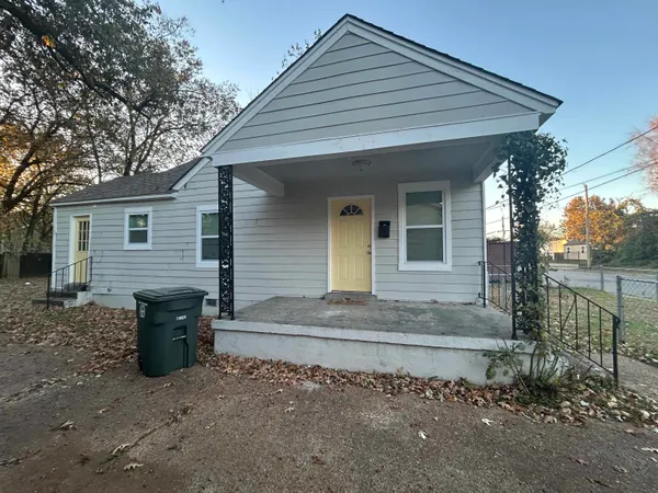 $995 | 3569 Bayliss Avenue, Memphis, TN 38122
