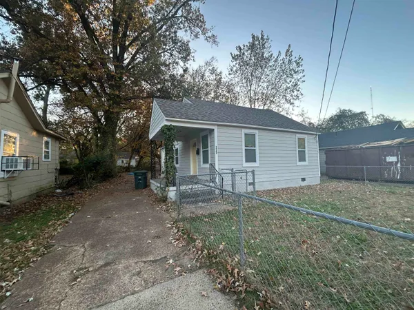 $995 | 3569 Bayliss Avenue, Memphis, TN 38122