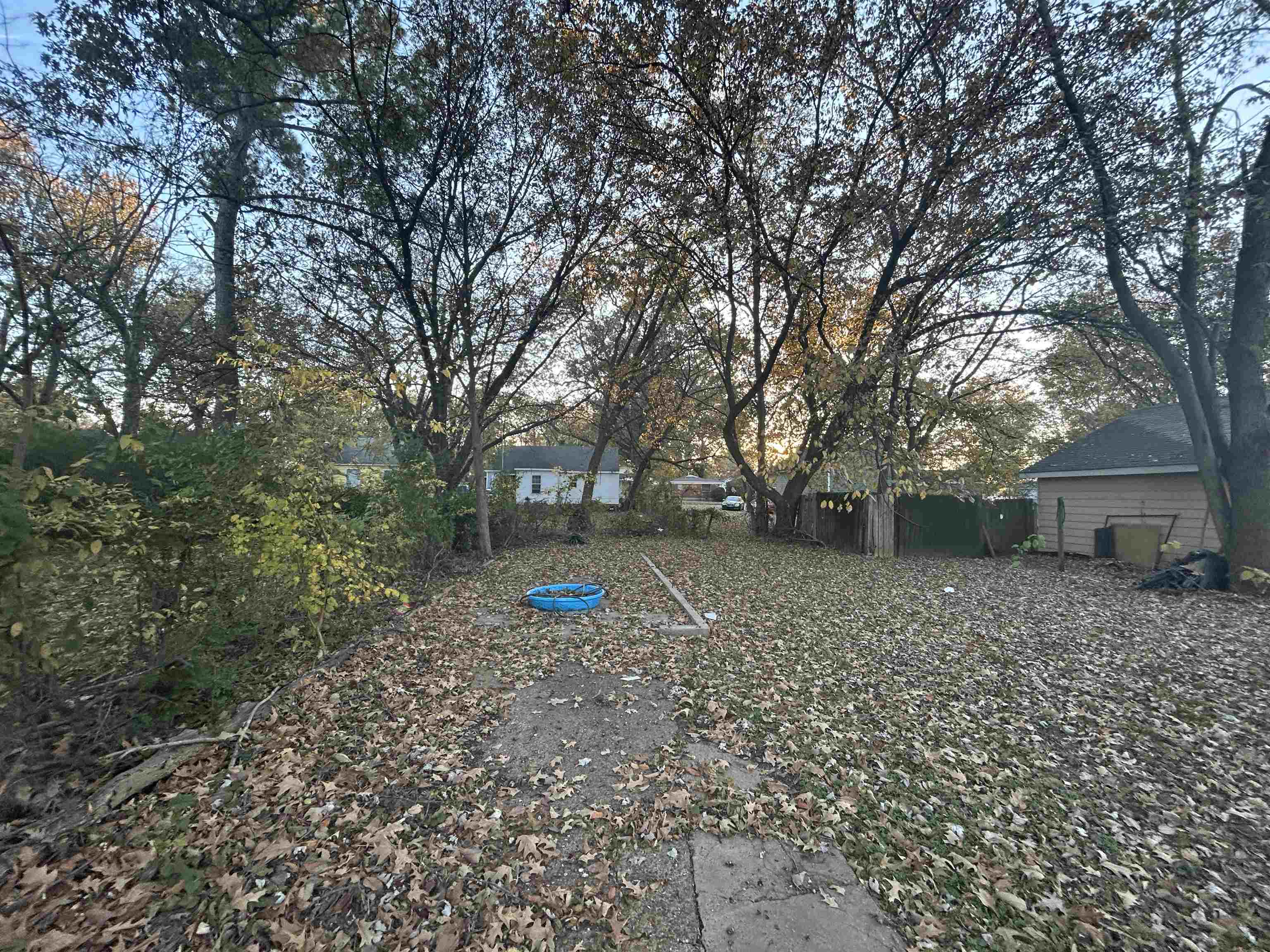 3569 Bayliss Avenue Memphis, TN 38122 - Photo 5 of 5 a view of outdoor space with trees