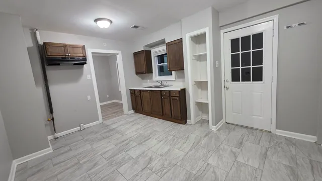 $1,100 | 3569 Bayliss Avenue, Memphis, TN 38122