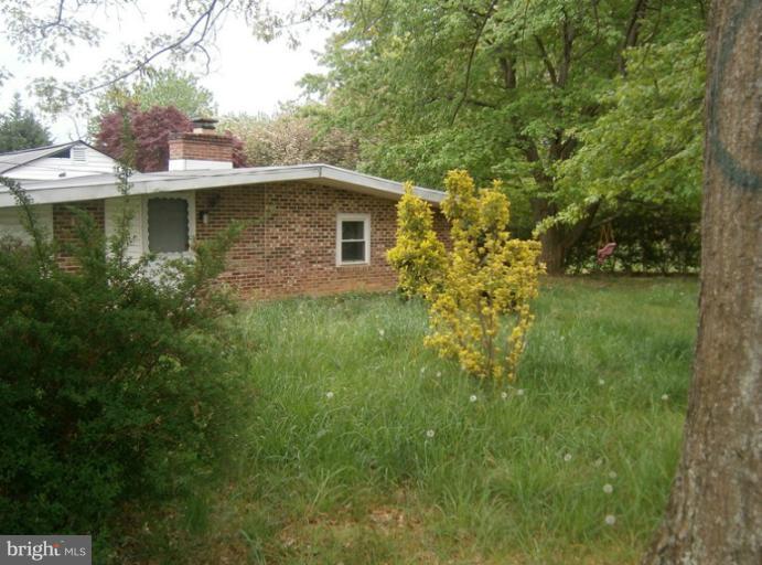 7911 Woodyard Road Clinton, MD 20735 - Photo 3 of 7 Exterior (General)