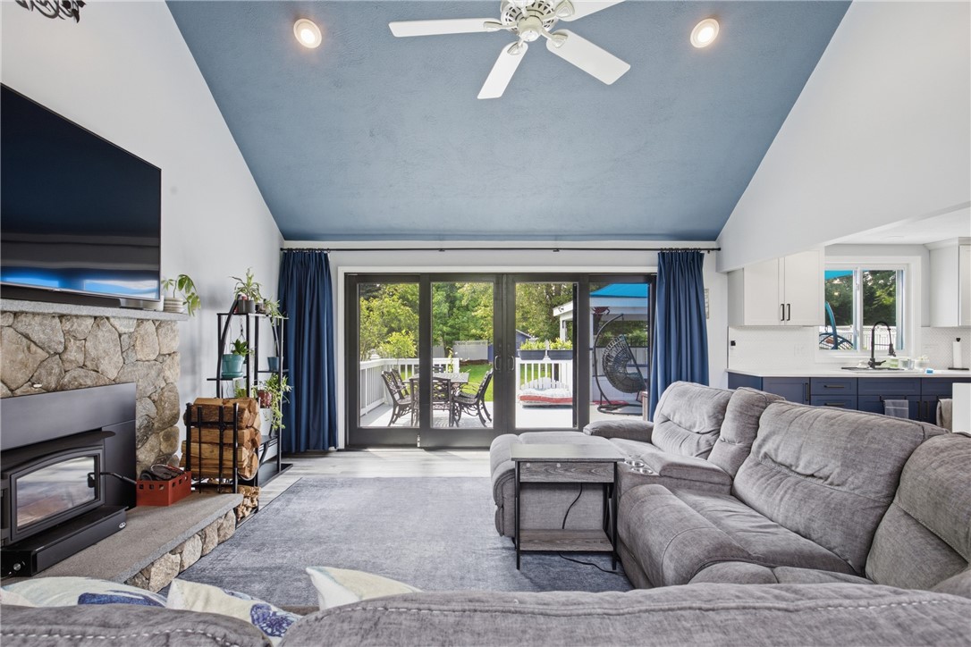 83 Fairhaven Road Cumberland, RI 02864 - Photo 7 of 50