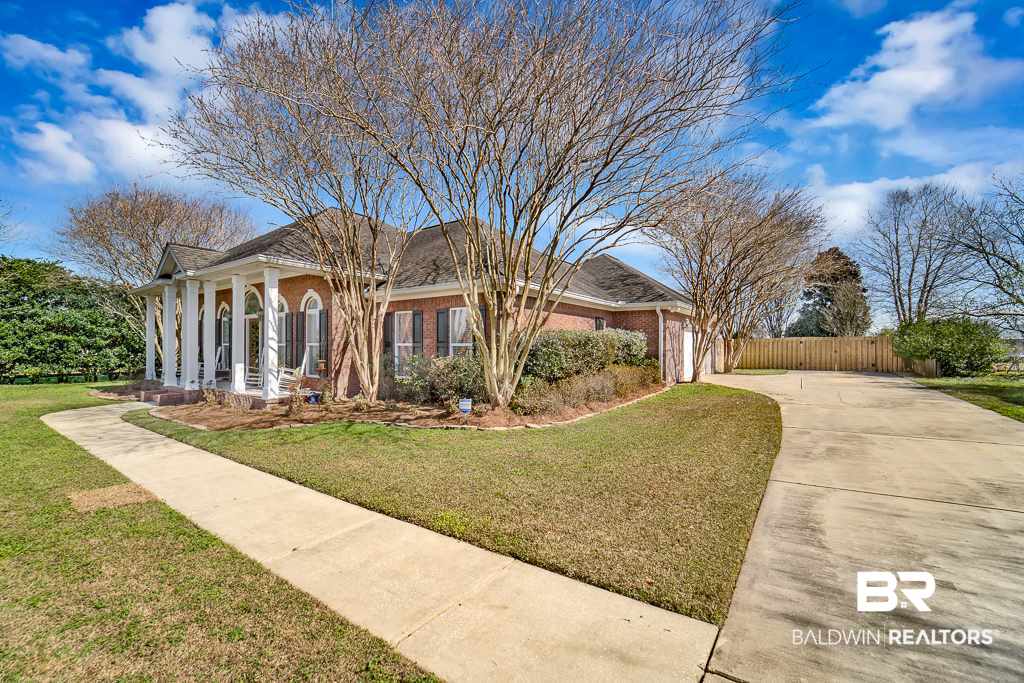 24958 Bosbyshell Avenue Daphne, AL 36526 - Photo 29 of 32 Side View