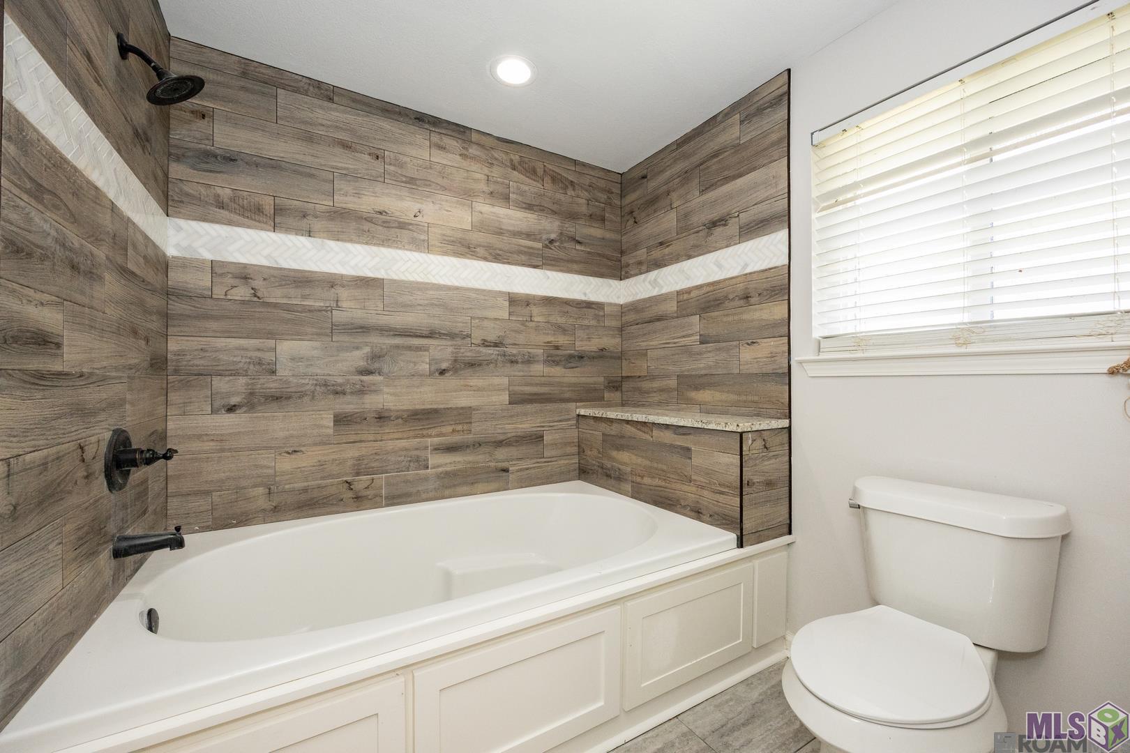 1233 Ashbourne Drive Baton Rouge, LA 70815 - Photo 15 of 26