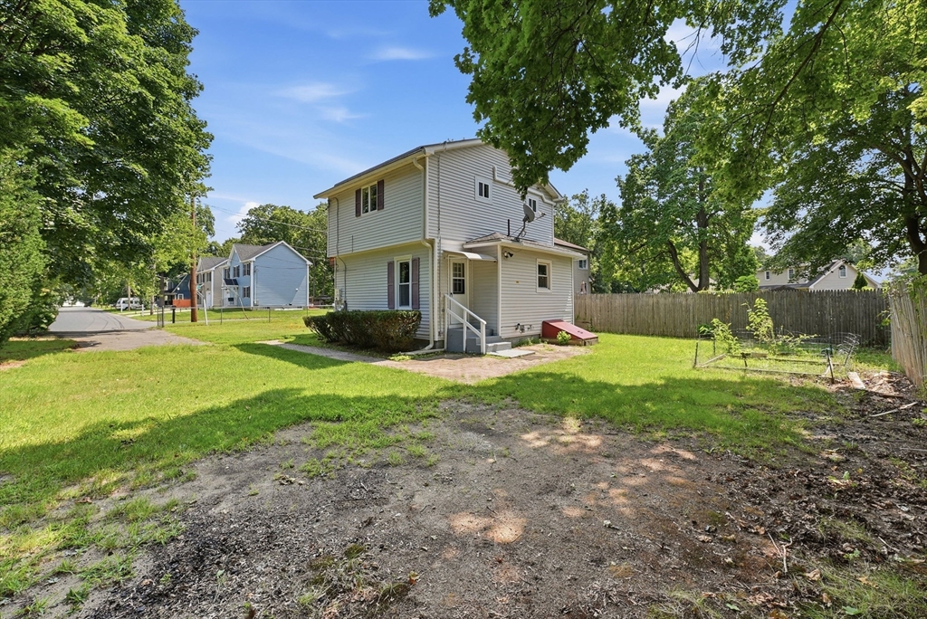 128 Newfield Road Springfield, MA 01119 - Photo 30 of 36 Gallery Image 30