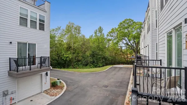 $2,400 | 2025 Clarksdale Drive, Charlotte, NC 28206