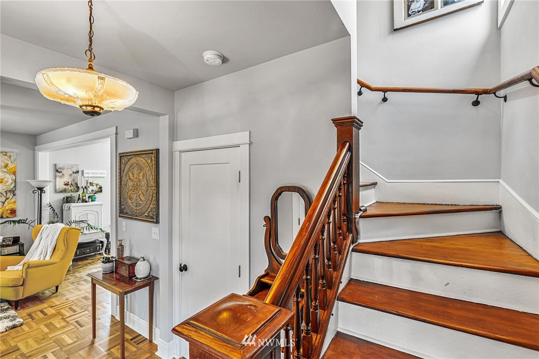 3020 Gedney Street Everett, WA 98201 - Photo 14 of 40 a view of a room with gym equipment
