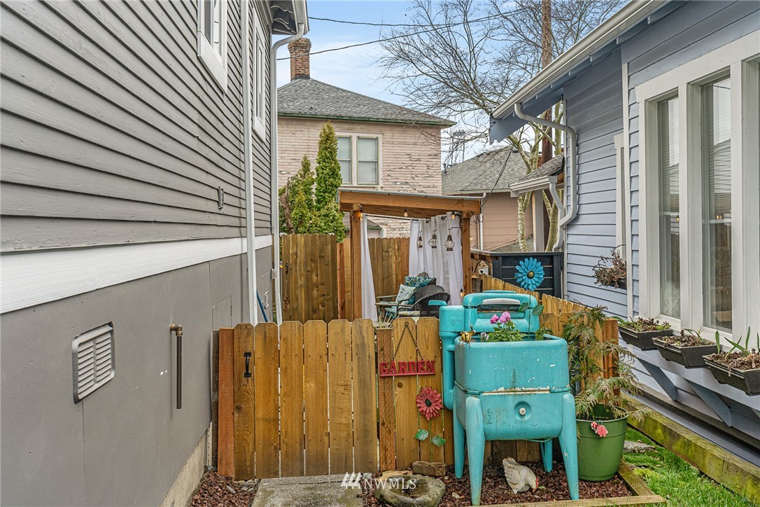 3020 Gedney Street Everett, WA 98201 - Photo 35 of 40 a view of house with outdoor seating