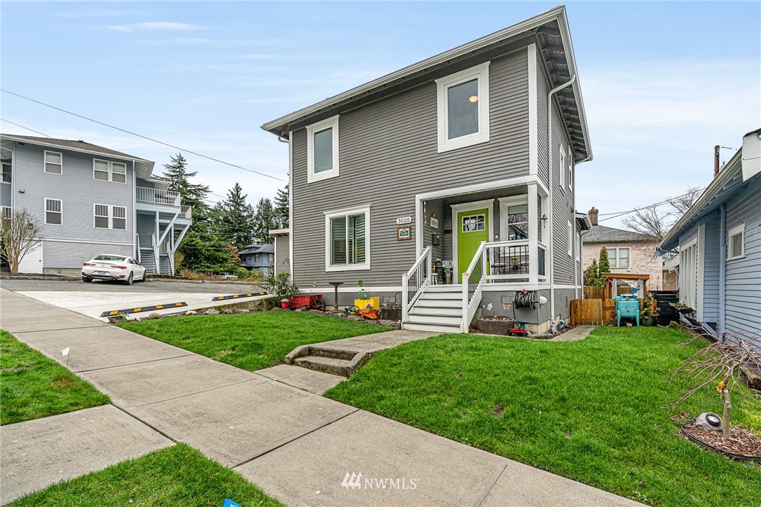 3020 Gedney Street Everett, WA 98201 - Photo 38 of 40 a view of a house with a yard and sitting area