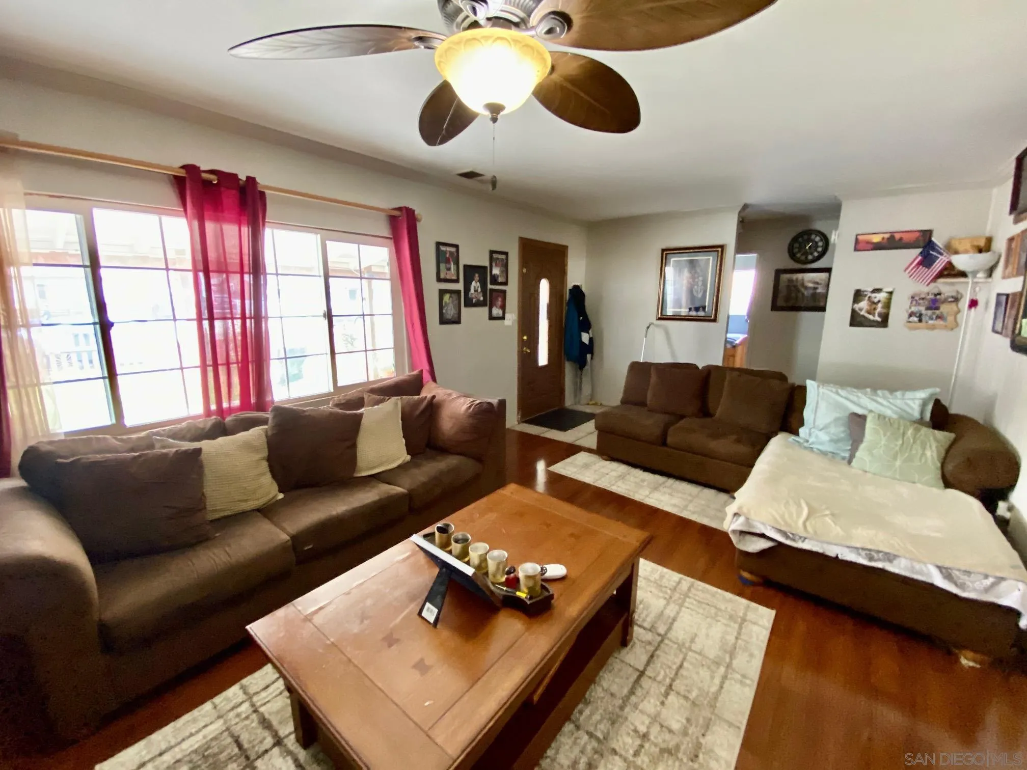 910 Broadview Street Spring Valley, CA 91977 - Photo 6 of 37 Gallery Image 6