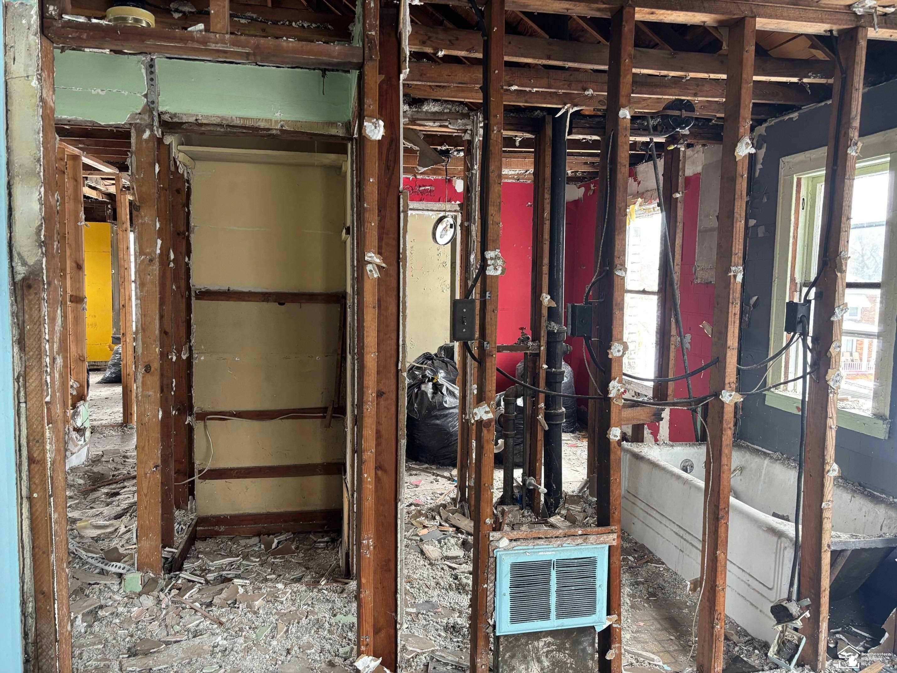 3412 Spruce Street Inkster, MI 48141 - Photo 16 of 24 50195436-65772ffe-9fe3-4eb2-a721-9ae605c5e2b3.JPG