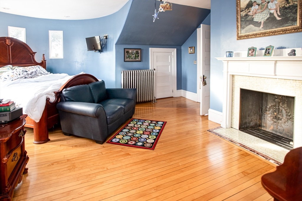 1231 Robeson Street Fall River, MA 02720 - Photo 21 of 42