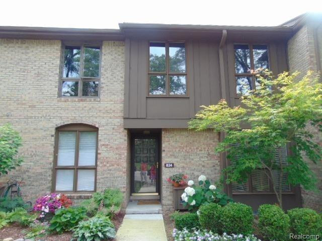 824 Earhart Road Ann Arbor, MI 48105 - Photo 2 of 19