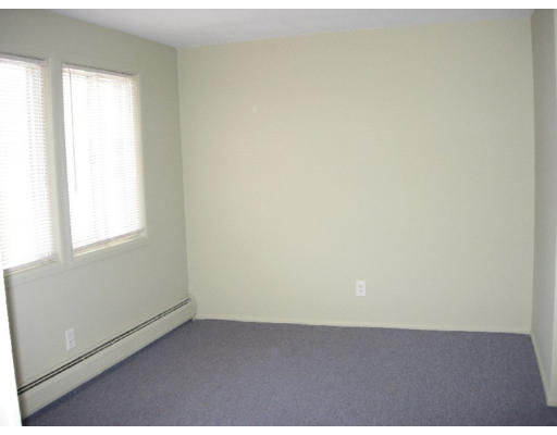 101 Manor Court, Unit 101 Springfield, MA 01118 - Photo 2 of 8 Gallery Image 2
