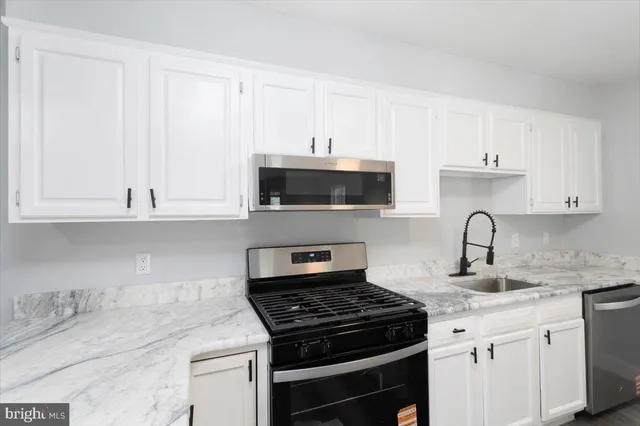 $2,400 | 222 West Dover Street, Easton, MD 21601