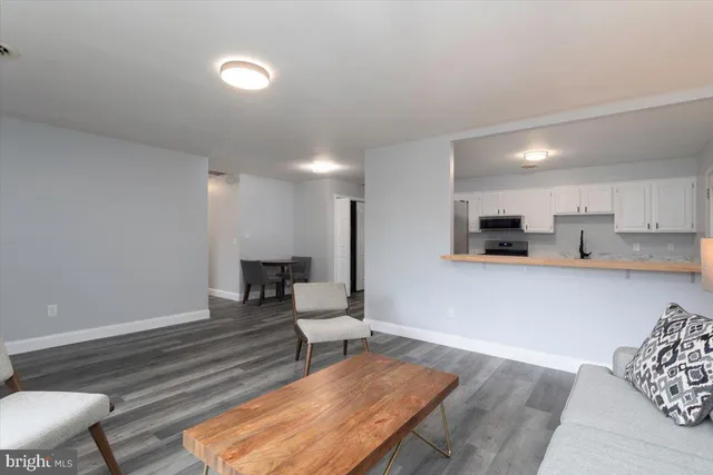 $2,400 | 222 West Dover Street, Easton, MD 21601