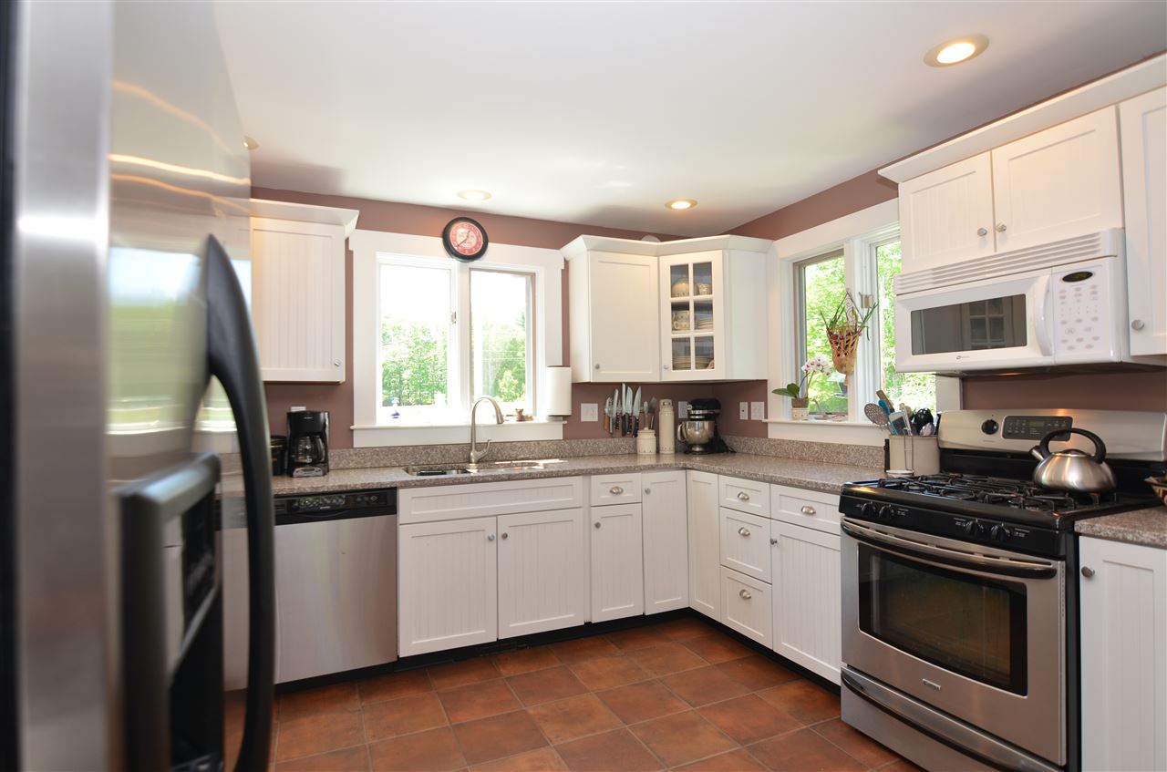 9 Old Sutton Road Bradford, NH 03221 - Photo 10 of 36 Gallery Image 10