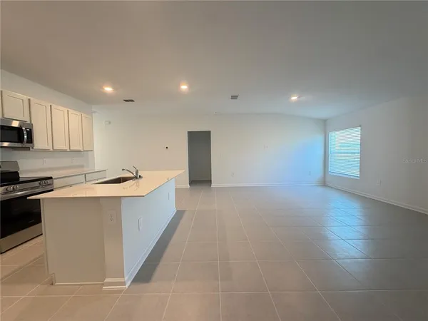 $2,100 | 3068 Totem Road, Eagle Lake, FL 33839