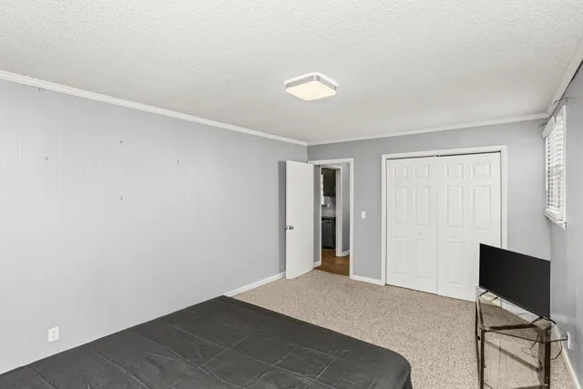 a view of room with livingroom