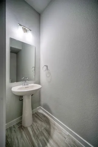 a view of walk in closet