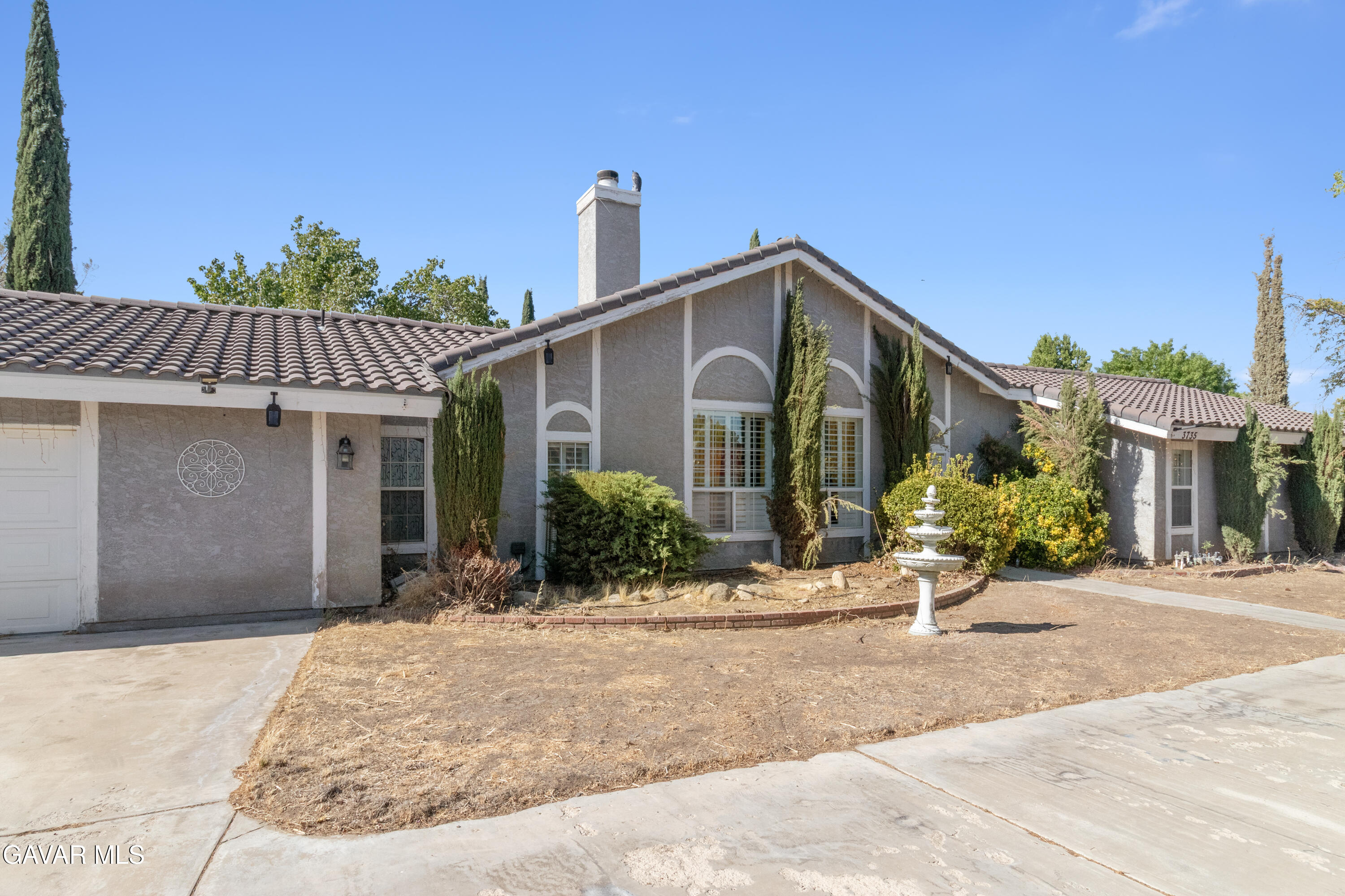 Front of house-4