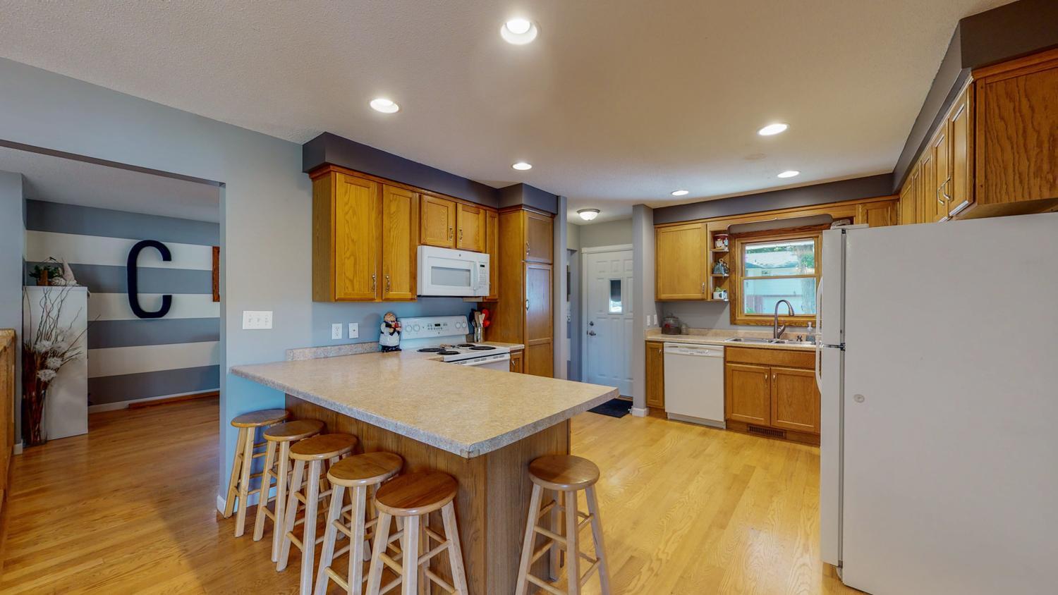 3018 Knoll Lane Northwest Rochester, MN 55901 - Photo 8 of 33