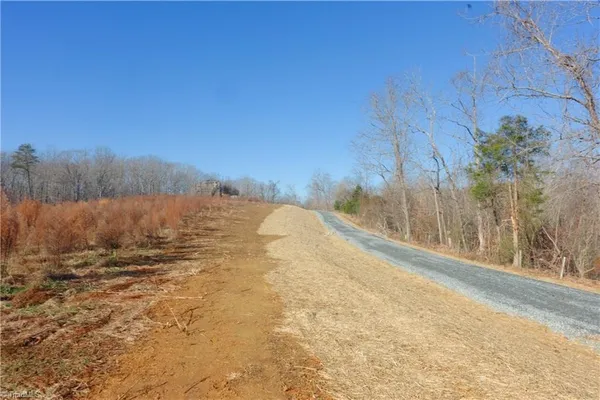 $149,900 | 3 Roby Fulk Road, Pinnacle, NC 27043