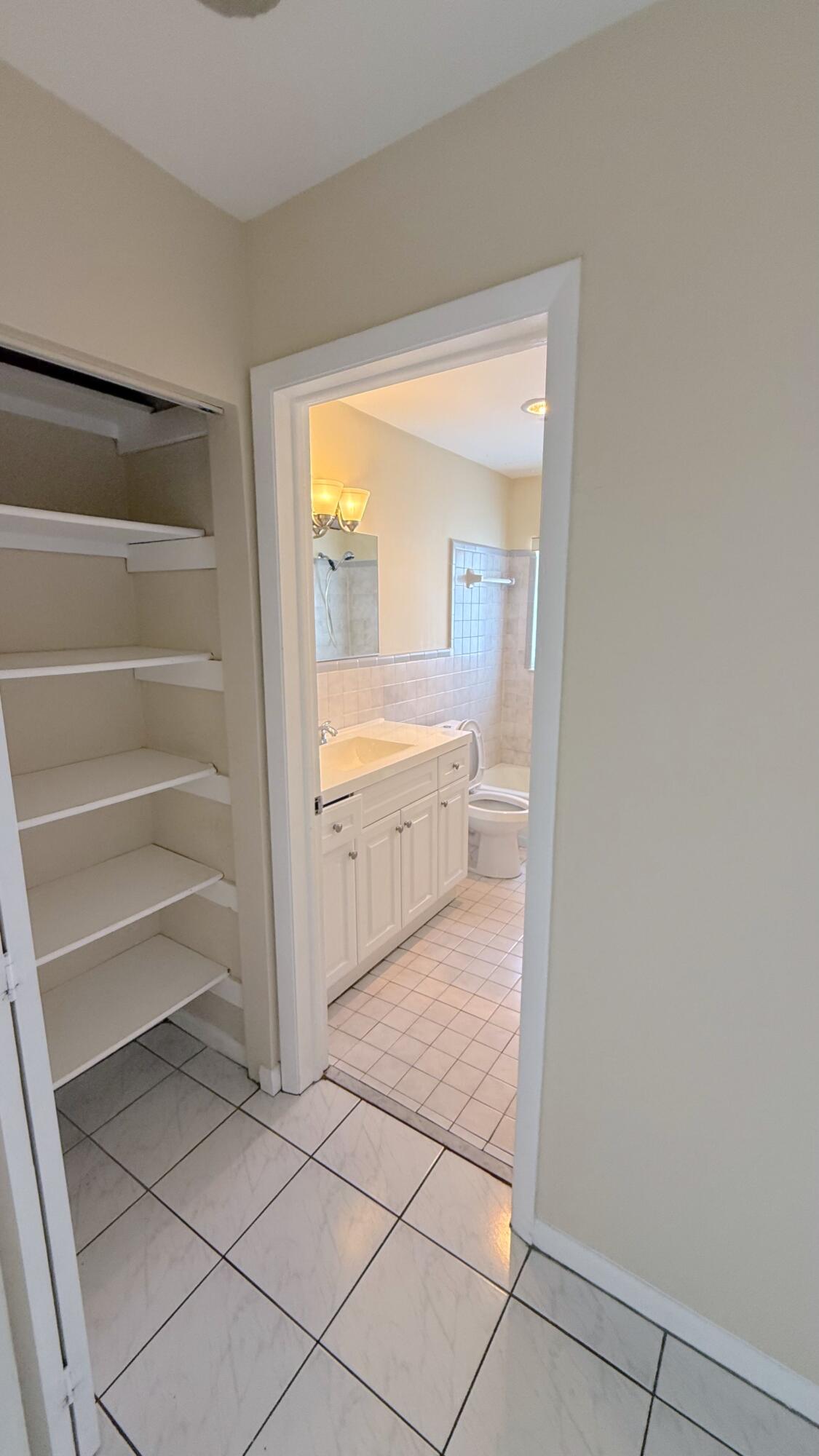 103 Laredo Lane Boca Raton, FL 33487 - Photo 23 of 25 Linen 1