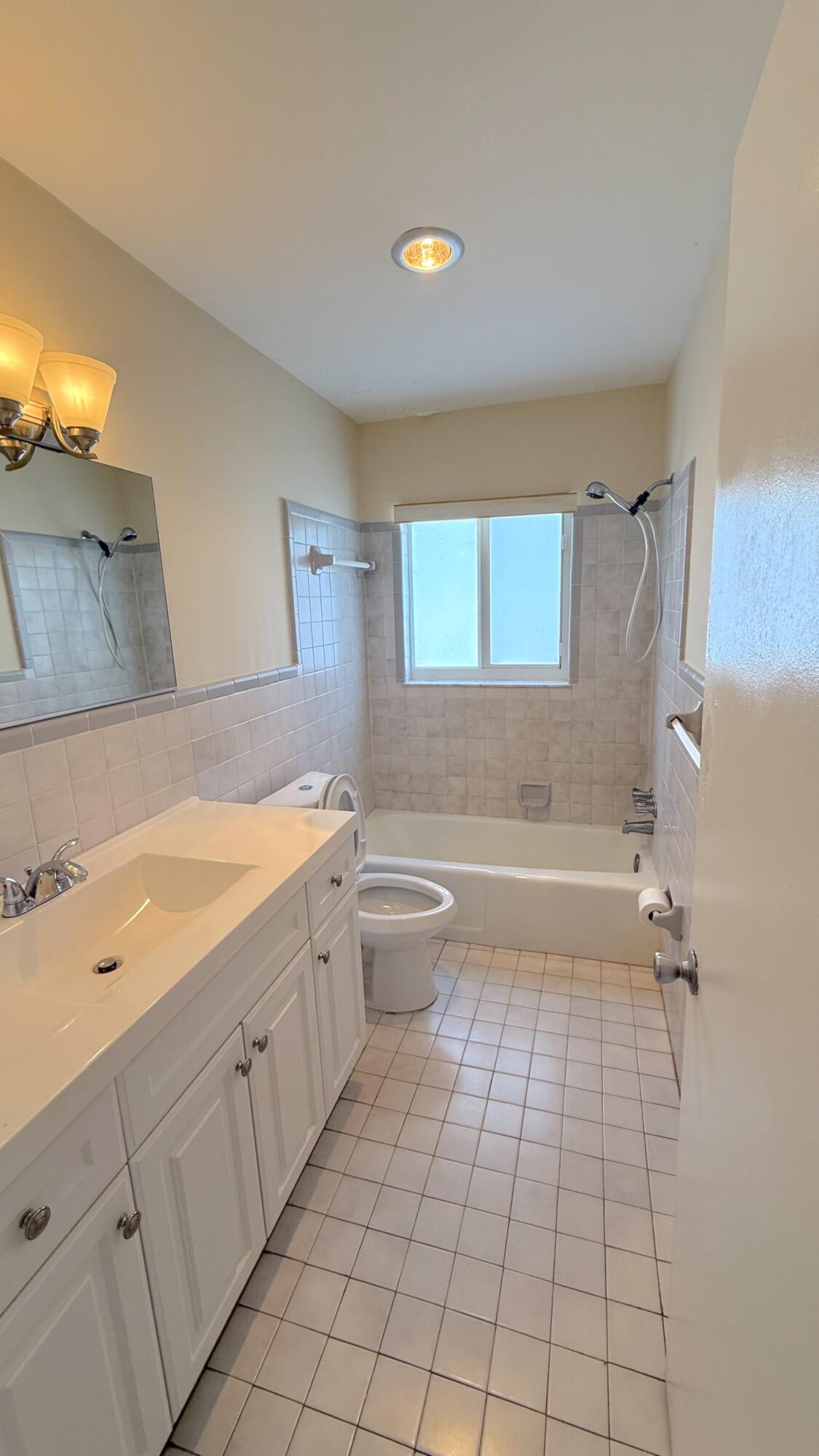 103 Laredo Lane Boca Raton, FL 33487 - Photo 25 of 25 Bathroom 2